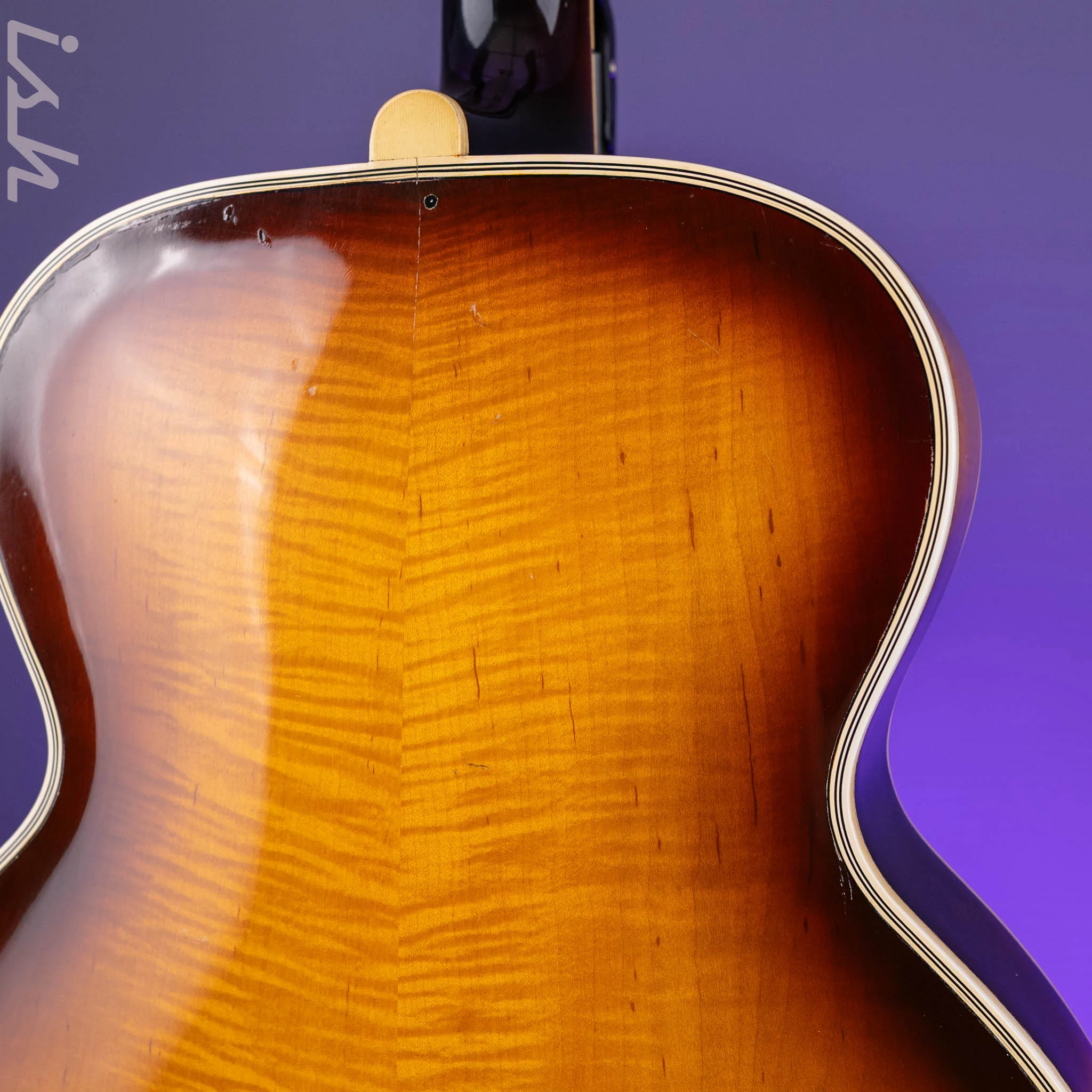 1940 D’Angelico Style B ArchTop Tobacco Burst - Image 12