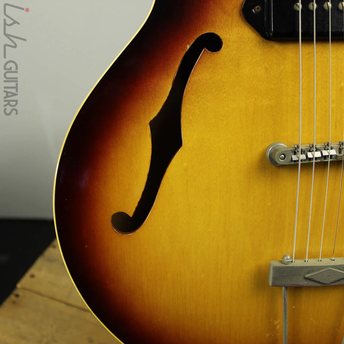 1960 Gibson ES-330 Sunburst Hollowbody Guitar - Image 6