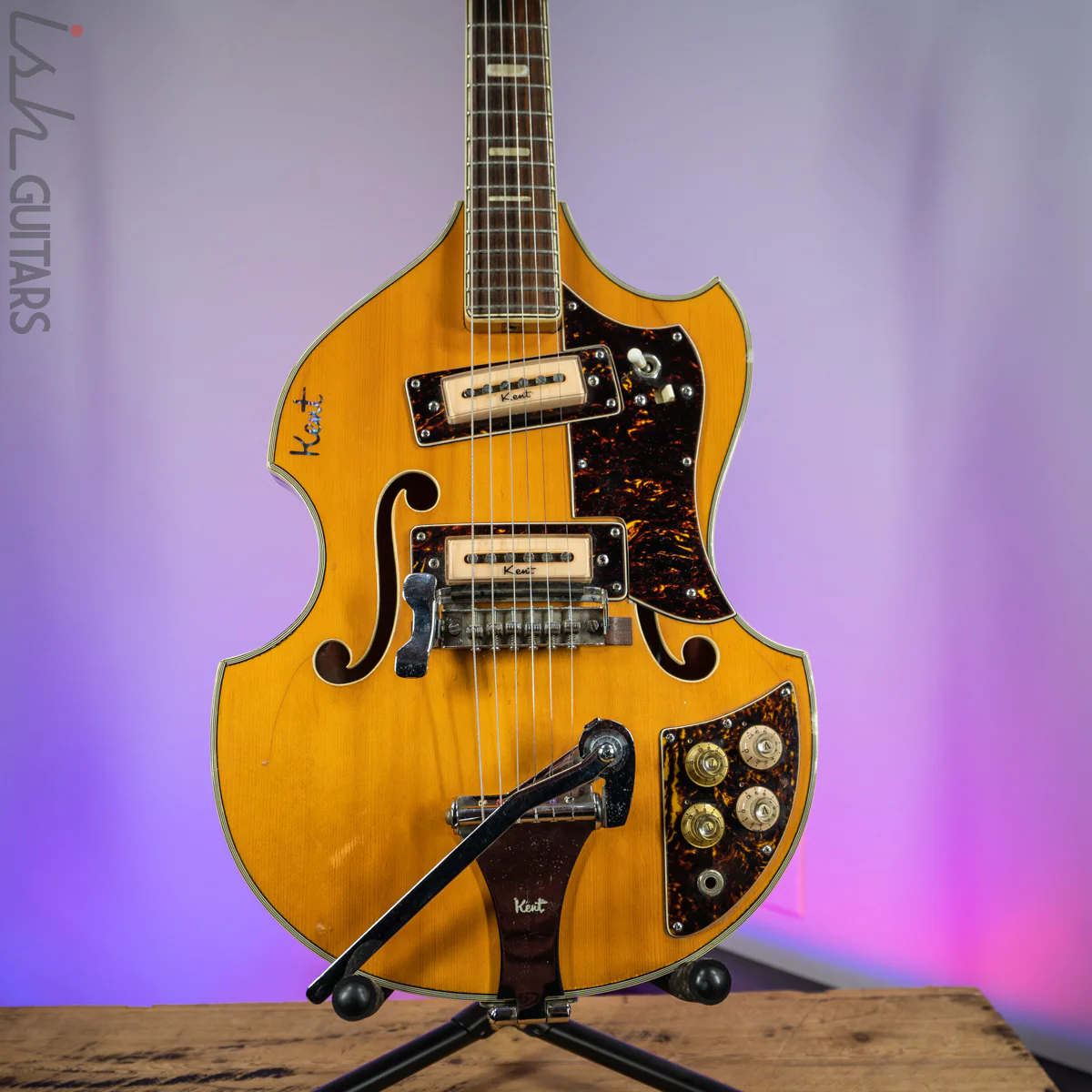 1966-1967 Kent 834 Violin Body Blonde