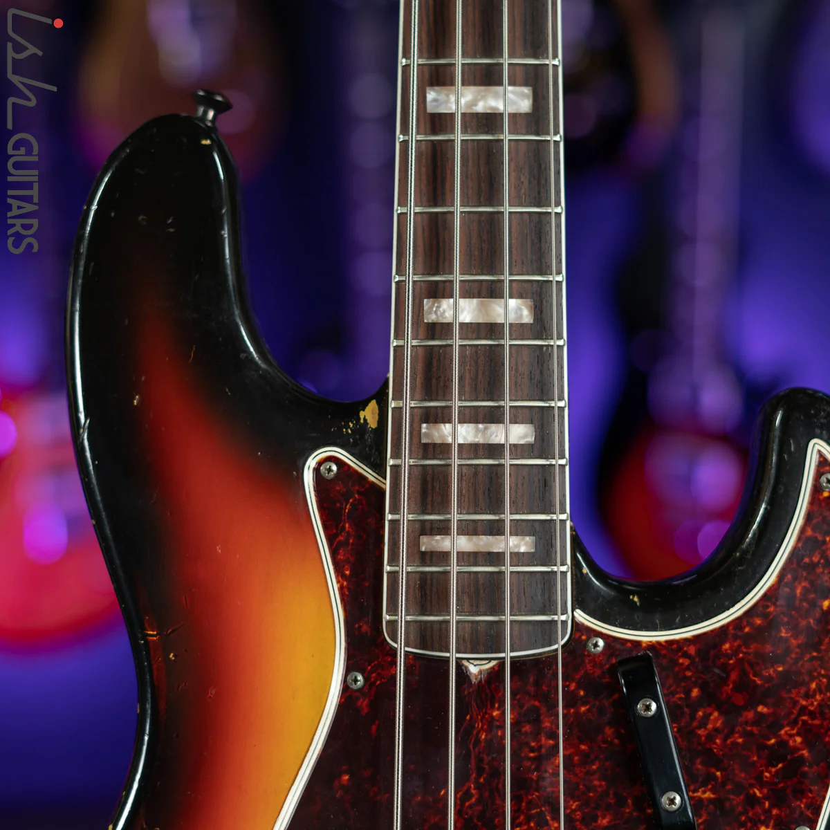 1967 Fender Jazz Bass Sunburst - Image 3