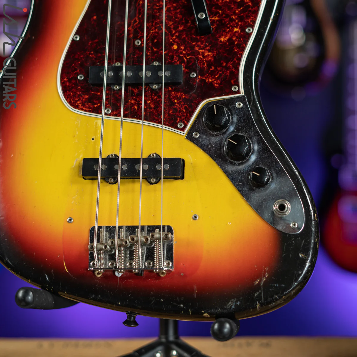 1967 Fender Jazz Bass Sunburst - Image 4