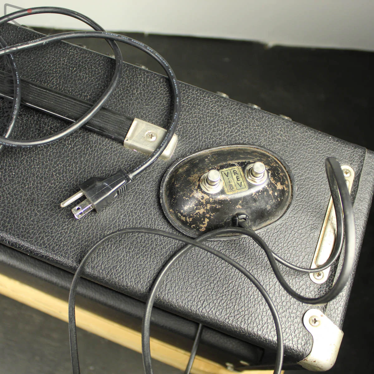 1968 Fender Deluxe Reverb "Drip Edge" w/ Footswitch - Image 11