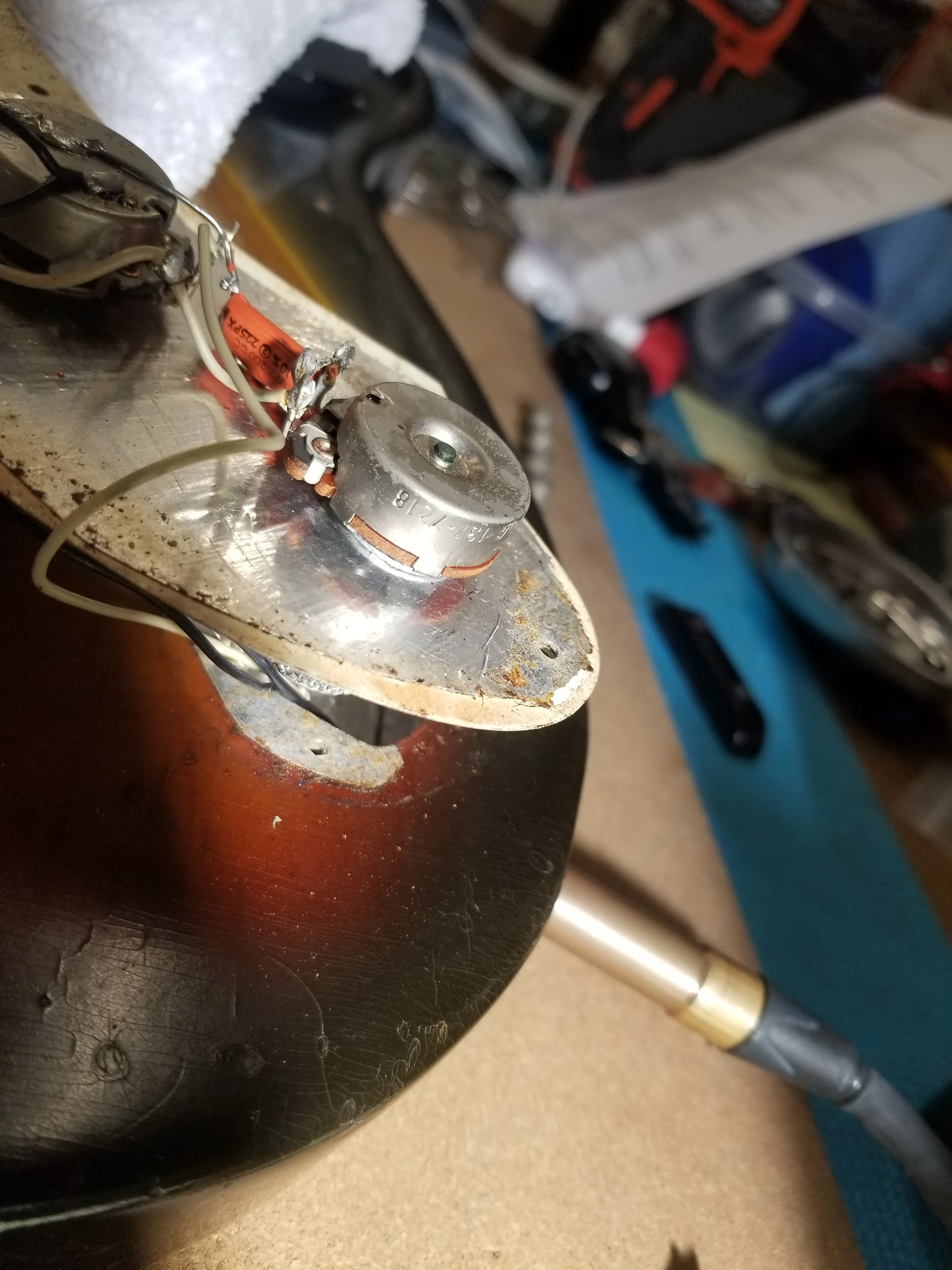 1972 Fender Telecaster Bass Sunburst - Image 25