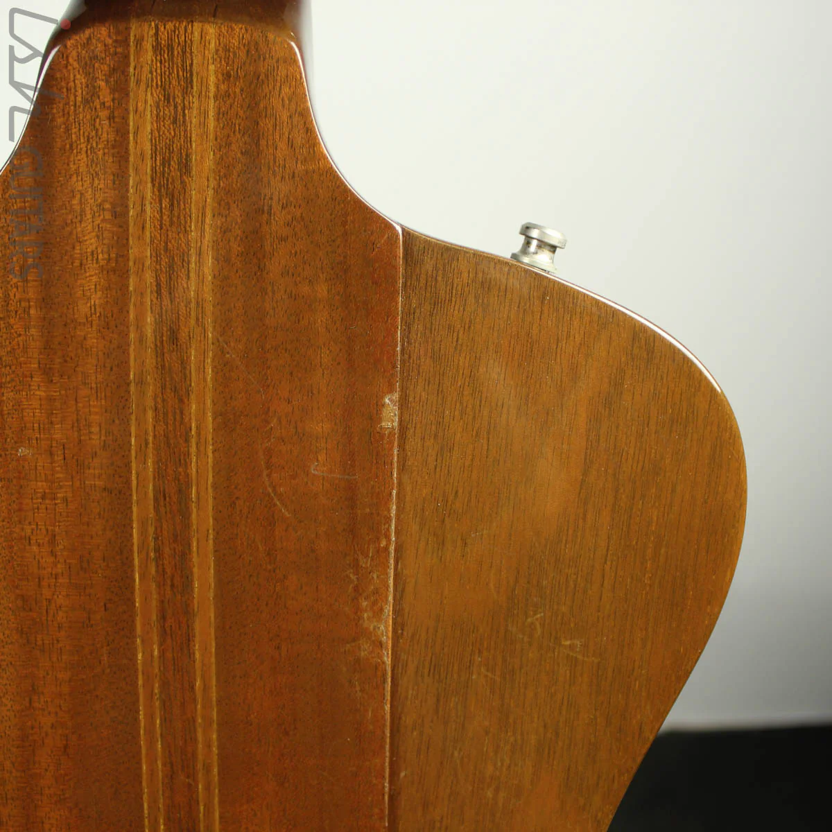 1976 Gibson Thunderbird Sunburst - Image 9