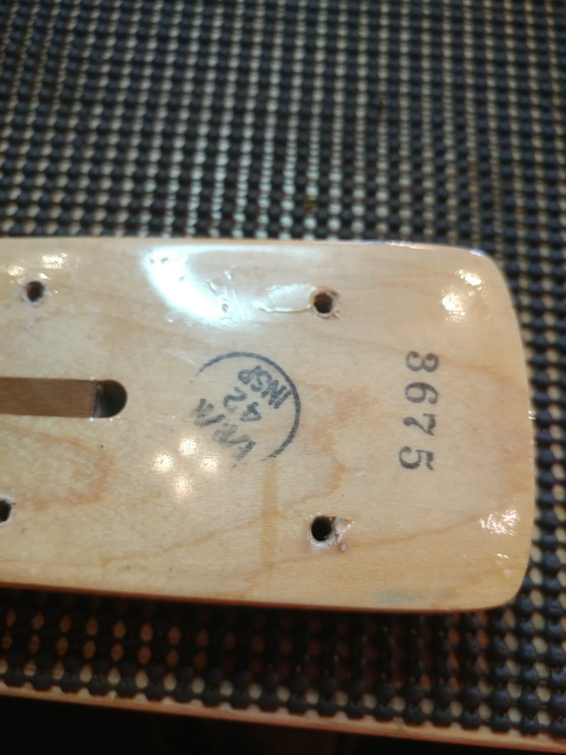 1977-1978 Fender Fretless P-Bass 2004 Body Candy Apple Red - Image 11