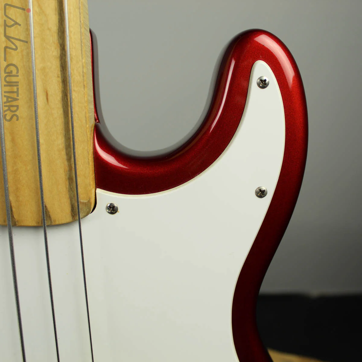 1977-1978 Fender Fretless P-Bass 2004 Body Candy Apple Red - Image 6