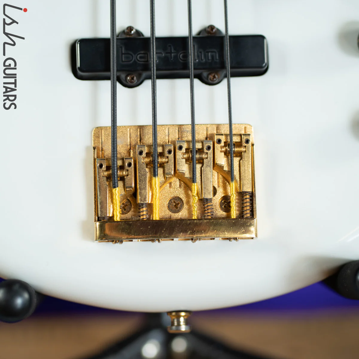 1980s/1990s Pedulla Buzz 4 Fretless Bass White Gloss - Image 8