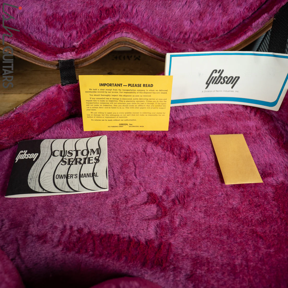 1980s Gibson Howards Roberts Fusion Case - Image 6