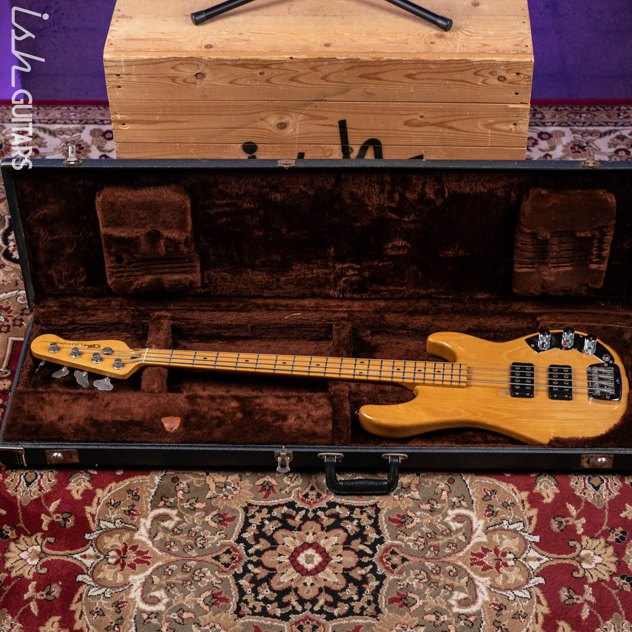 1981 G&L L-2000E Bass Series Natural - Image 18