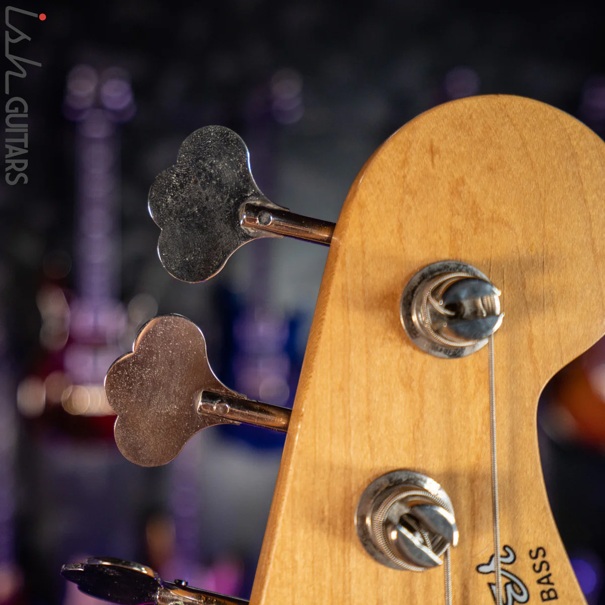 1982 Fender '57 Reissue Precision Sunburst - Image 13