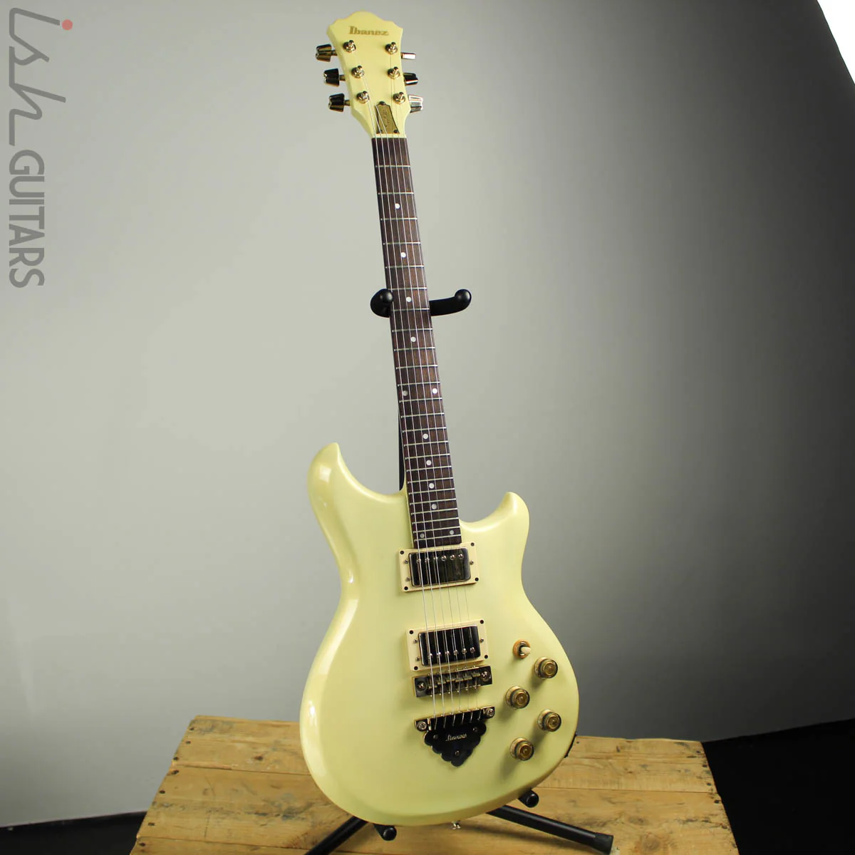 1982 Ibanez MC150 Musician Pearl White - Image 2