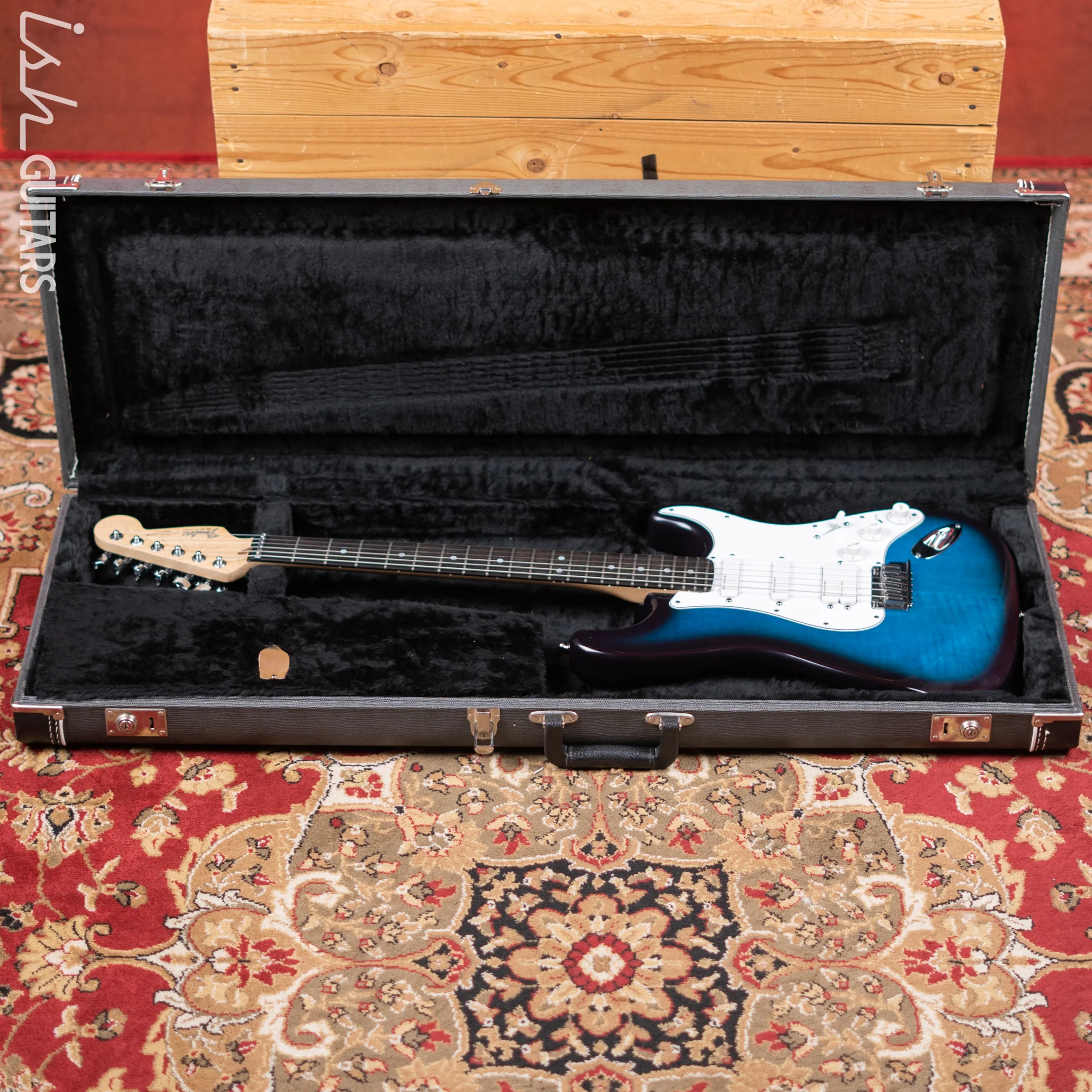 1991 Fender Stratocaster Ultra Blue Burst - Image 21