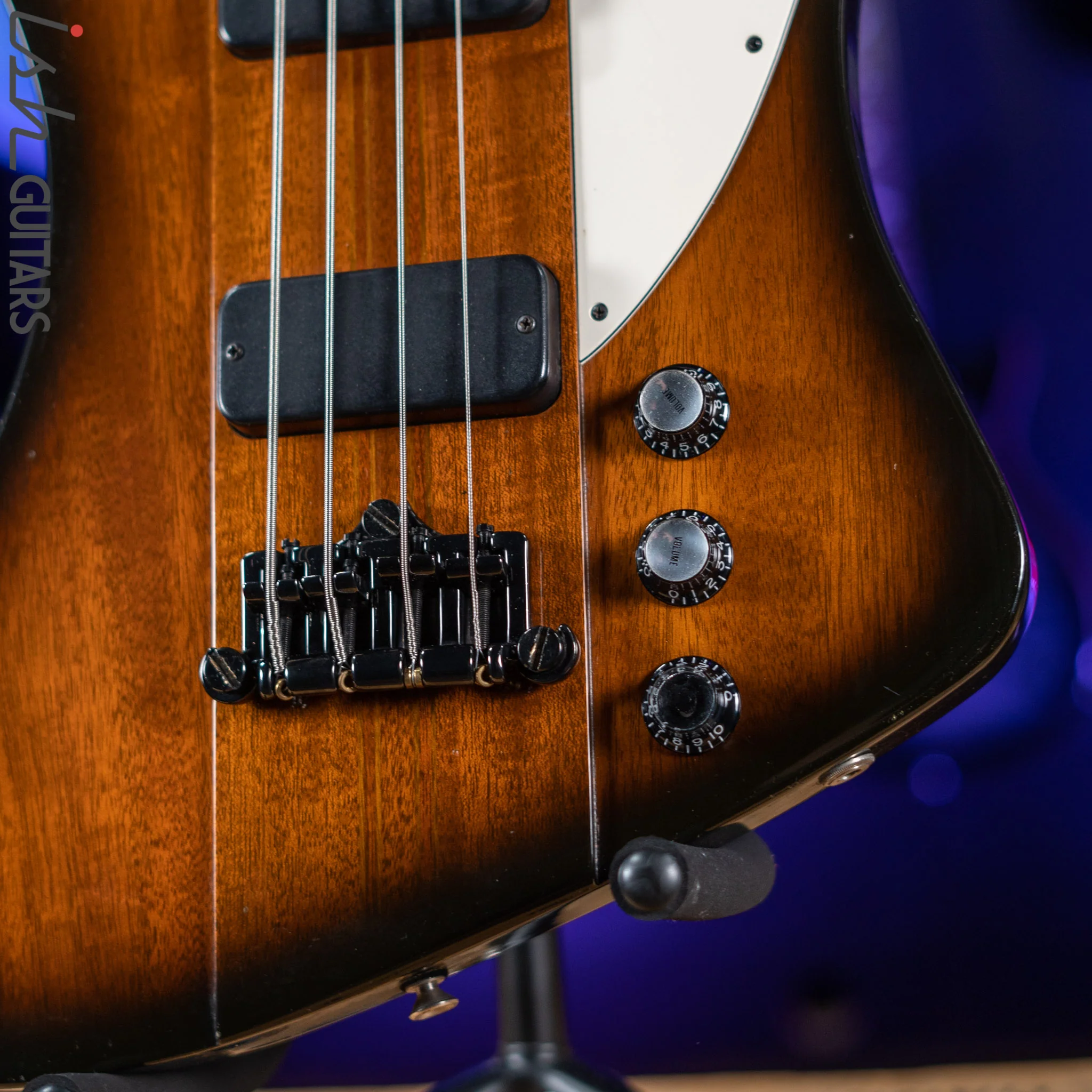 1995 Gibson Thunderbird IV Tobacco Burst - Image 4