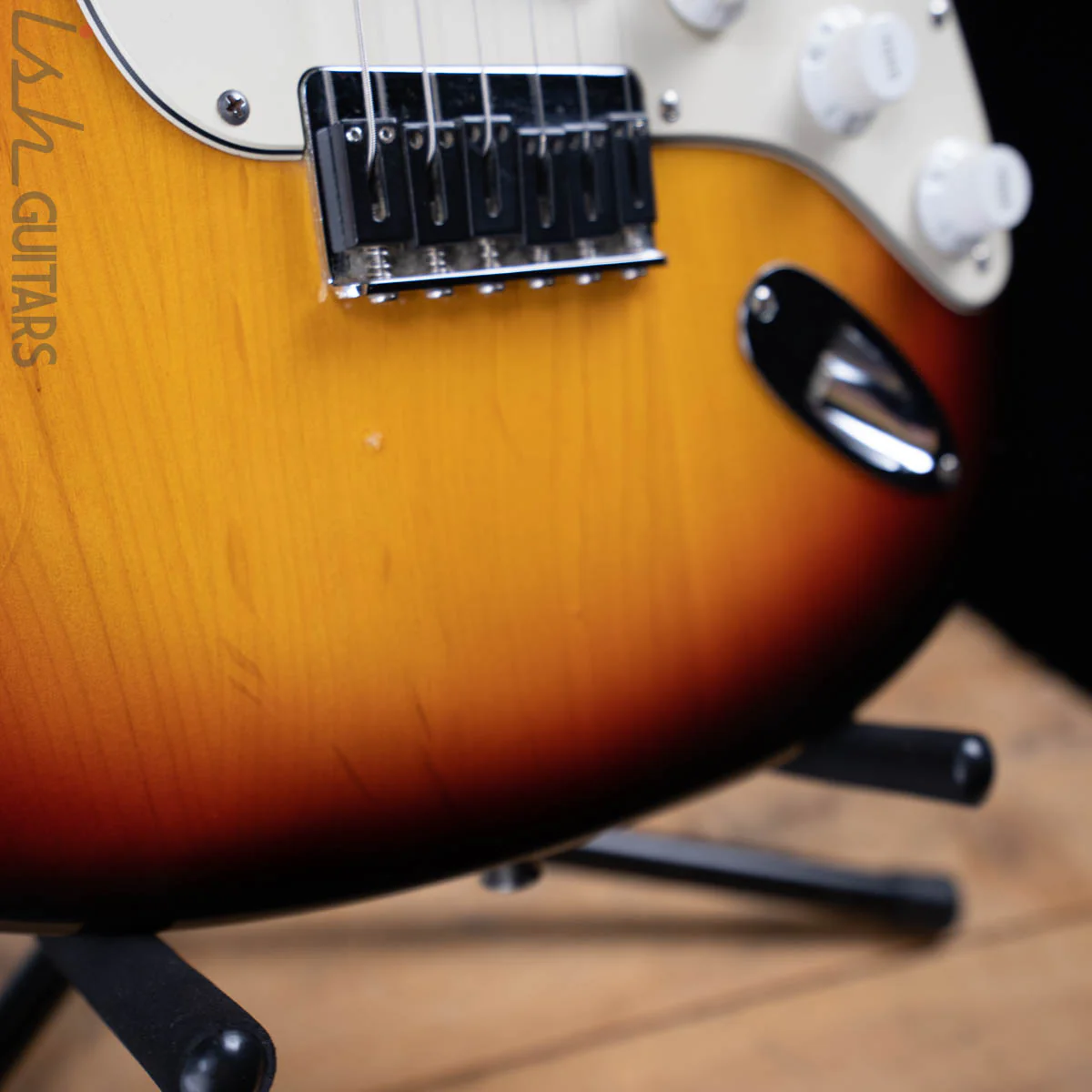 1996 Fender Robert Cray Signature Stratocaster Three Tone Sunburst - Image 15