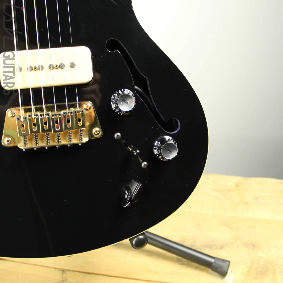 1997 Gibson BluesHawk Semihollow Black - Image 3