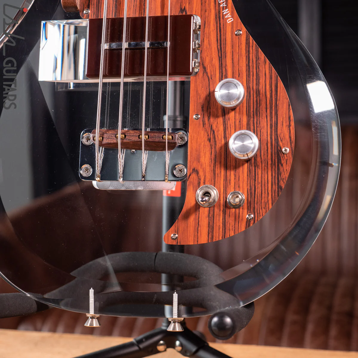 1998 Dan Armstrong Ampeg Lucite Bass Clear Reissue MIJ - Image 4