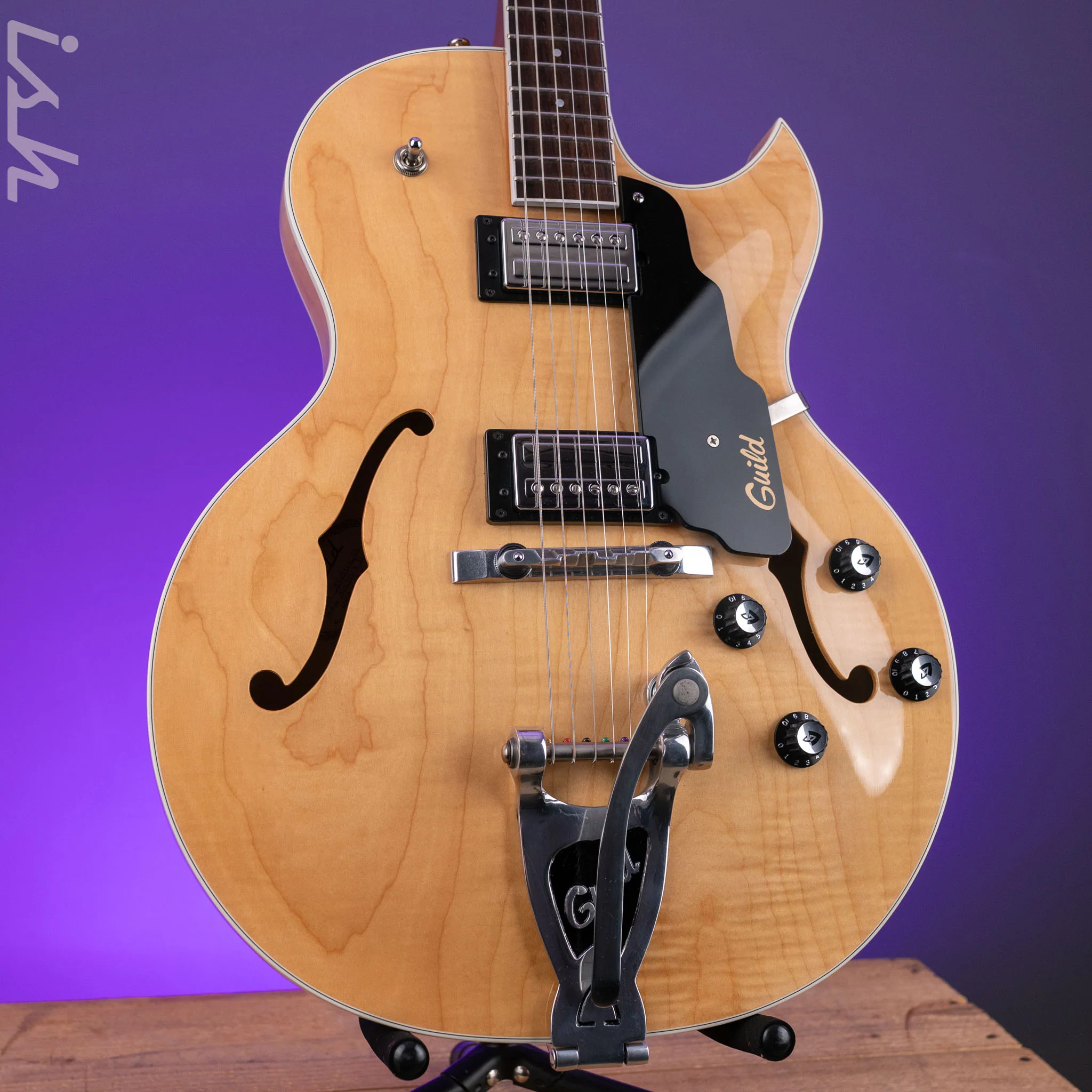 2000 Guild Starfire III Natural