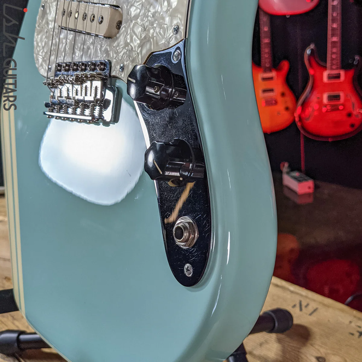 2002-2003 Fender Cyclone II MIM Daphne Blue - Image 7