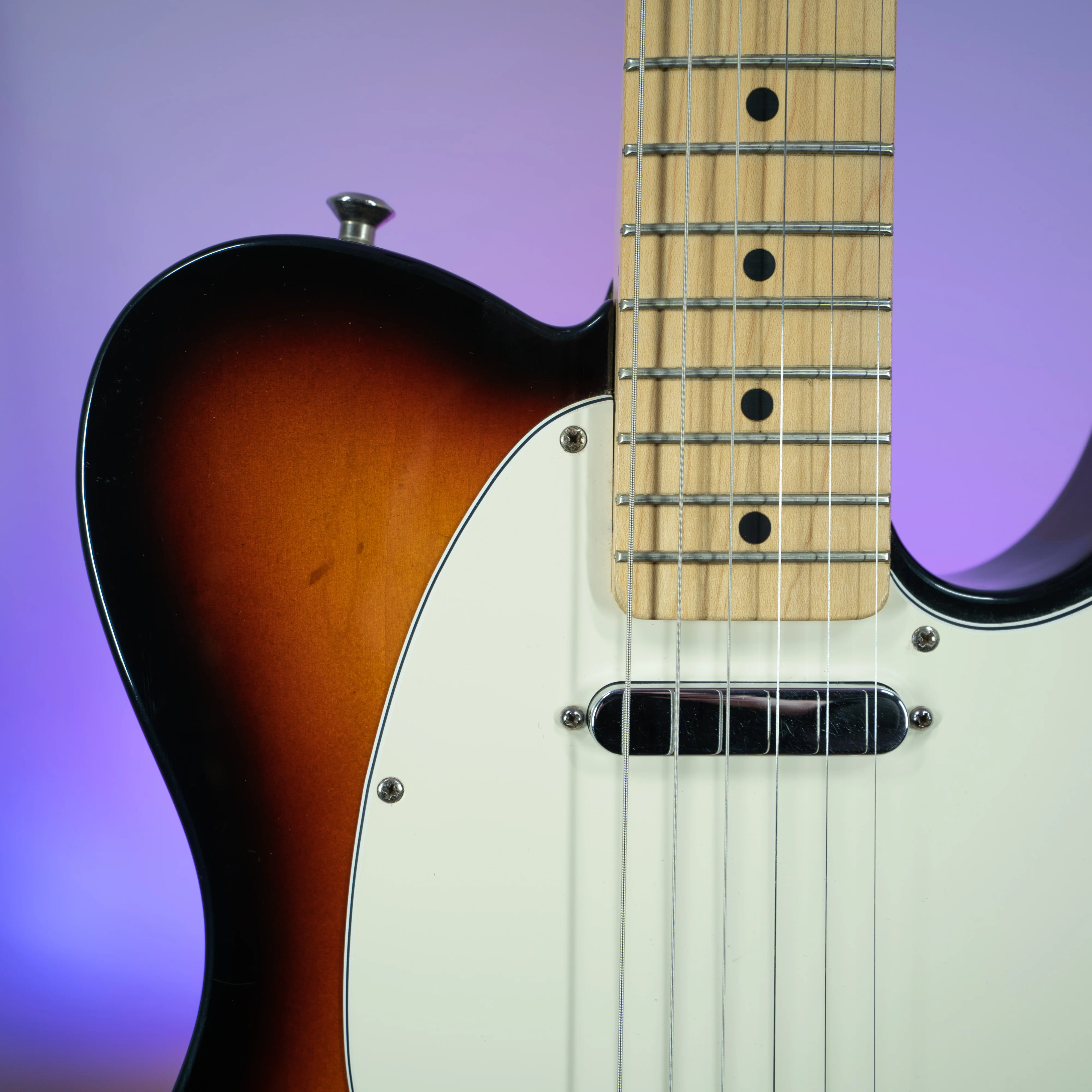 2002 Fender Telecaster Sunburst MIM - Image 3