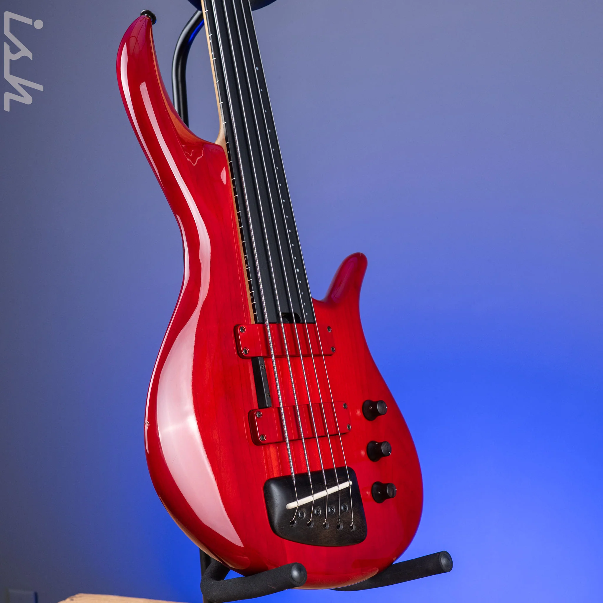 2004 F Bass BNF5 Fretless Transparent Red - Image 3