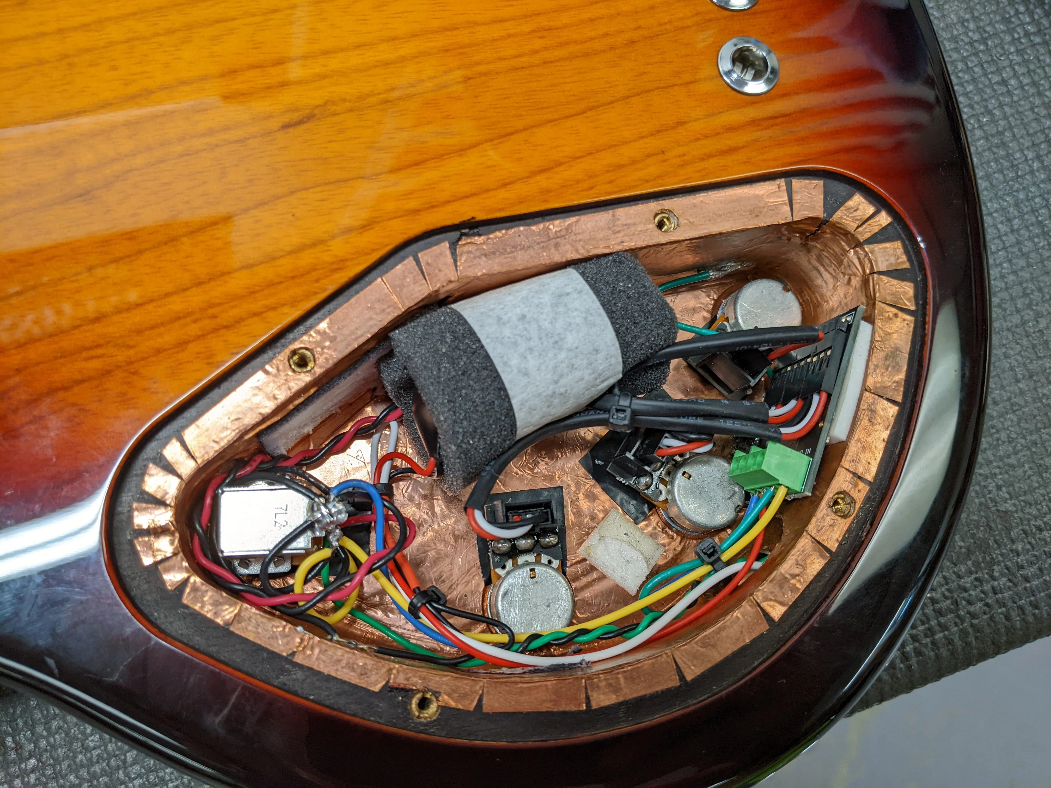2004 Lakland 44-76 Sunburst Darkstar Pickup Darkglass Preamp - Image 15