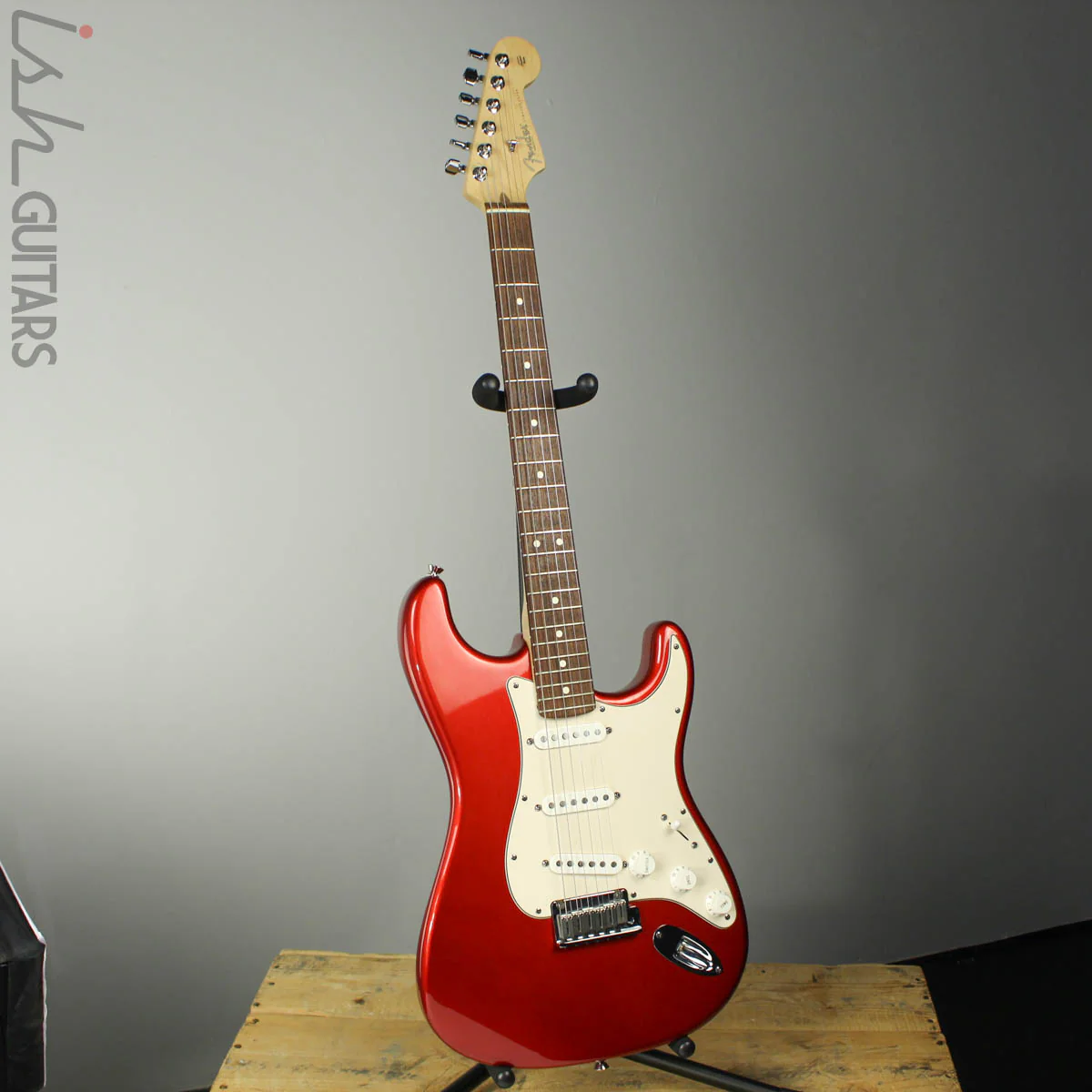 2005 Fender American Standard Stratocaster Candy Apple Red - Image 2
