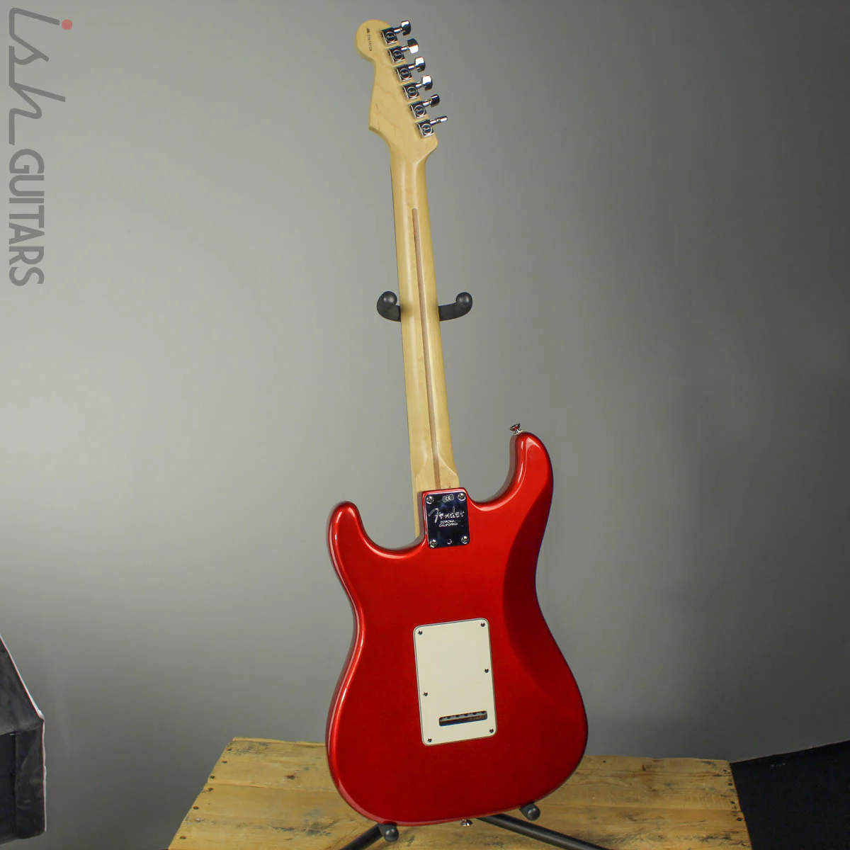 2005 Fender American Standard Stratocaster Candy Apple Red - Image 6