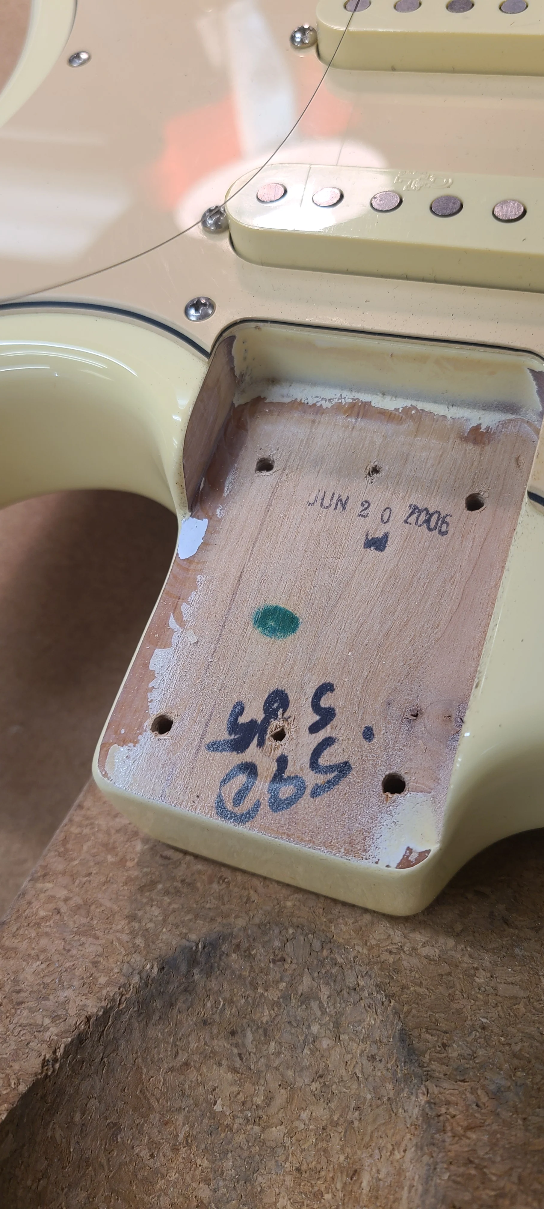 2005 G&L Legacy USA Electric Guitar Cream - Image 23