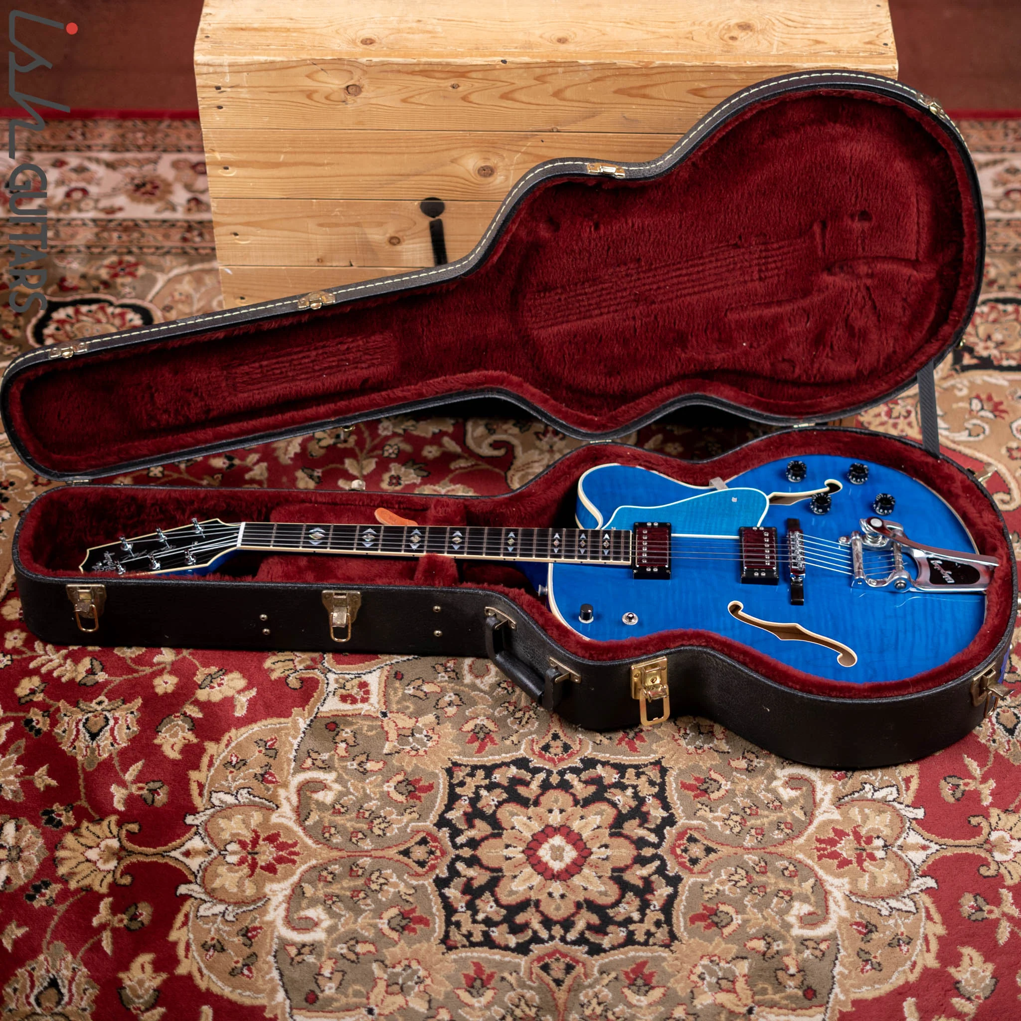 2005 Heritage H-550 David Paul Signature Translucent Blue - Image 17