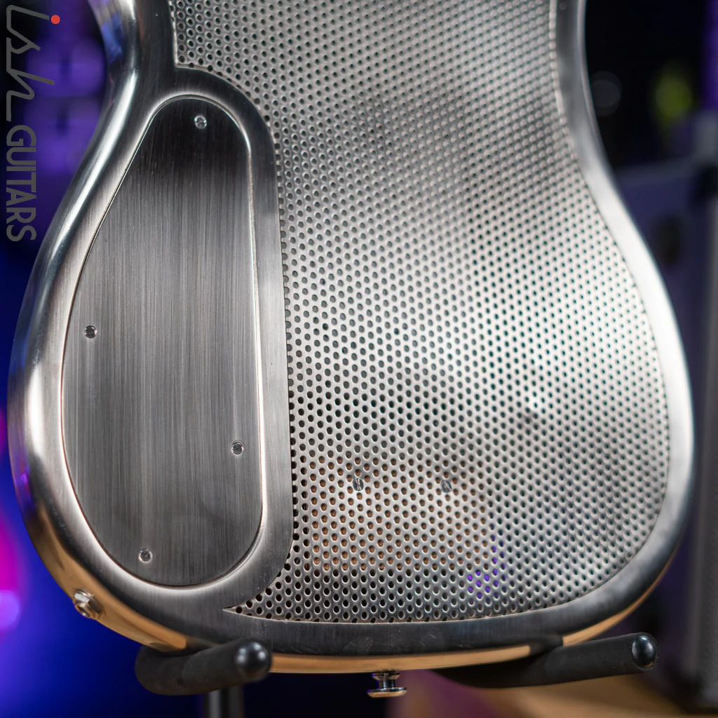 2006 Trussart Steelcaster Bass - Image 9