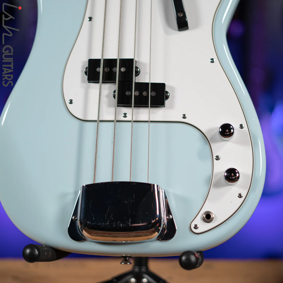 2008 Fender Squier Precision Vintage Vibe Powder Blue - Image 4