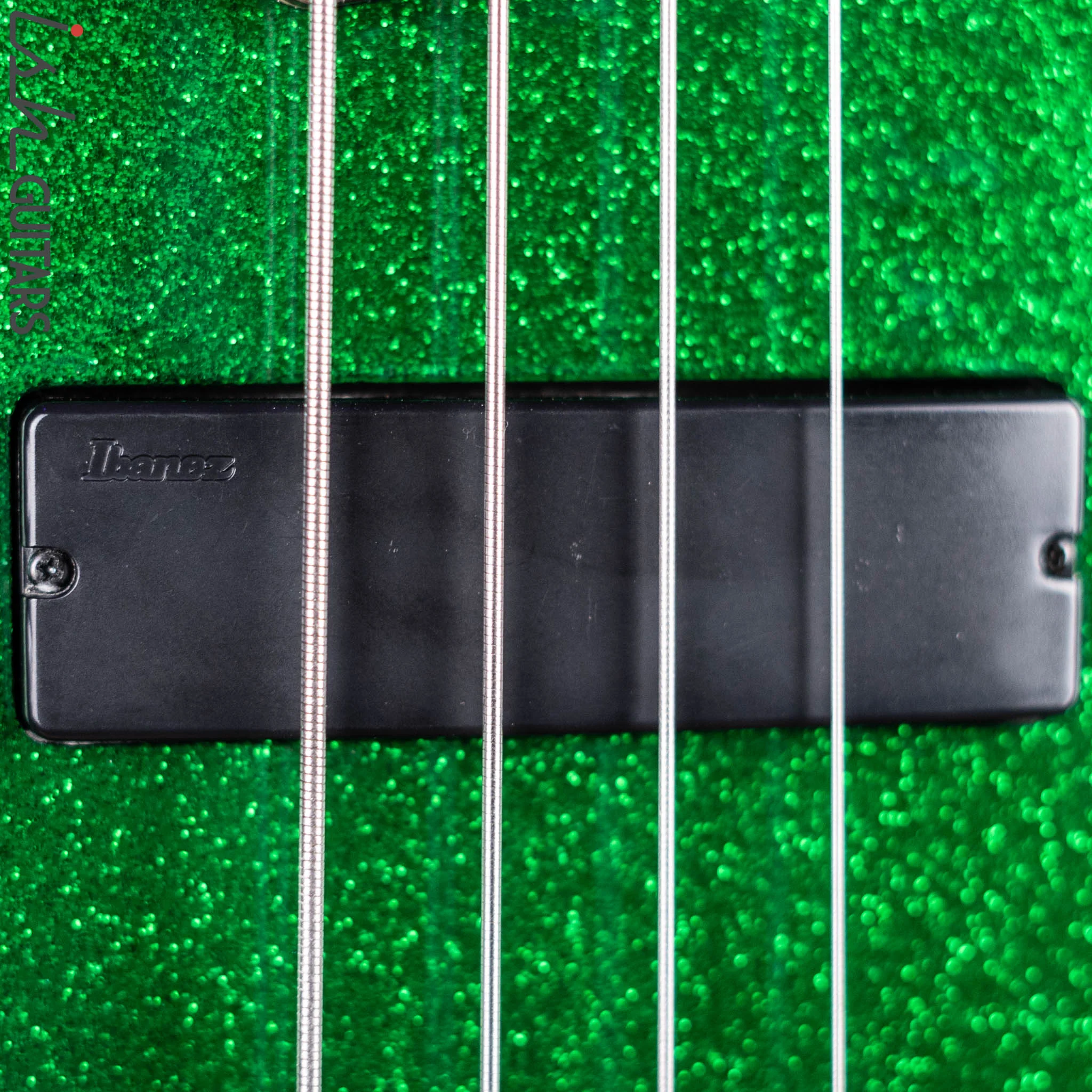2009 Ibanez SR300 Bass Guitar Green Sparkle - Image 11