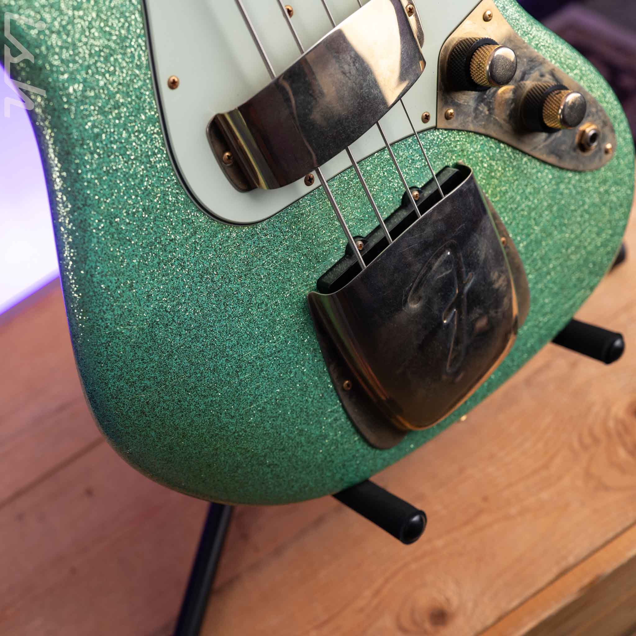 2010 Fender Custom Shop 1960 Jazz Bass Relic Seafoam Green Sparkle Gold Hardware - Image 6
