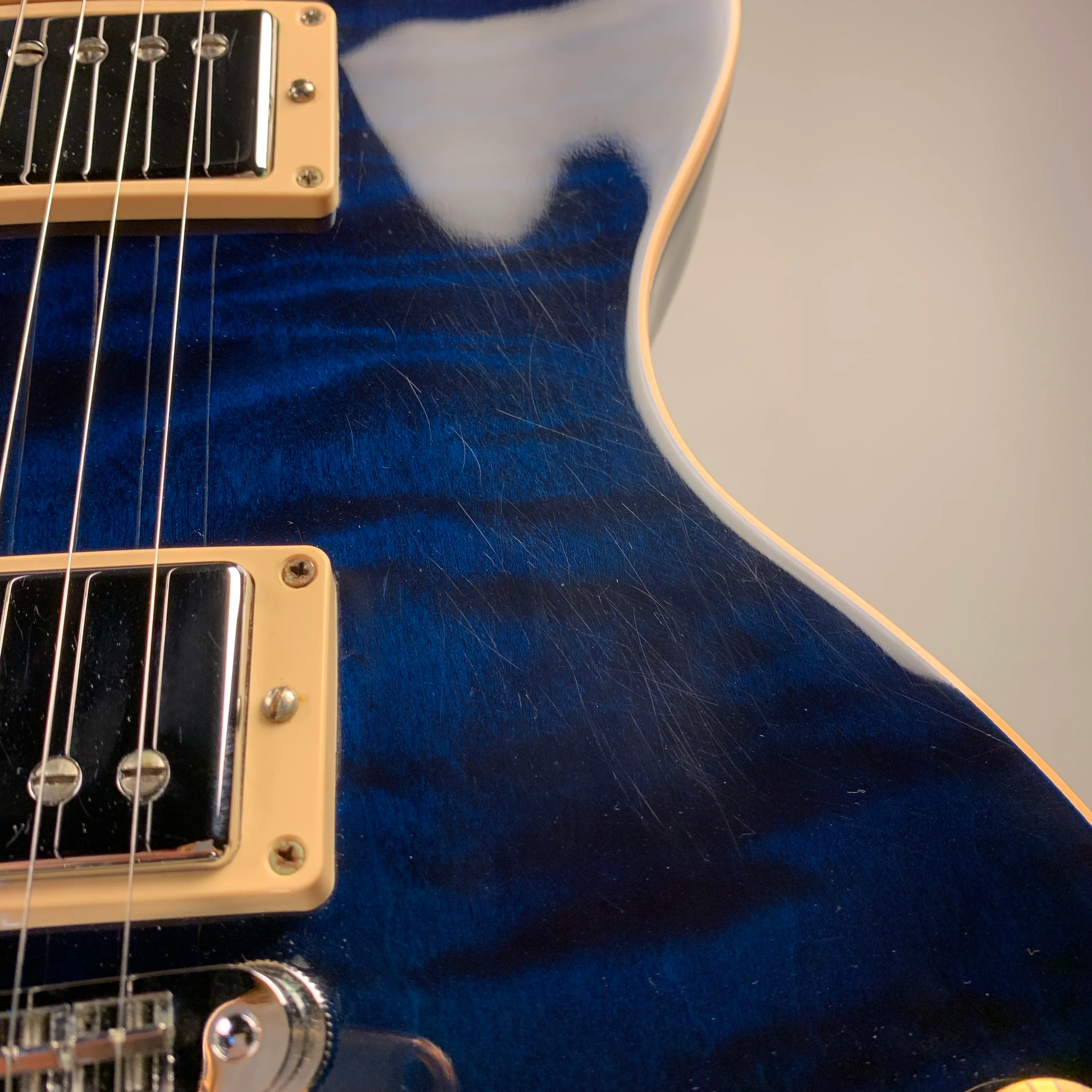 2011 Gibson Les Paul Chicago Blue - Image 14