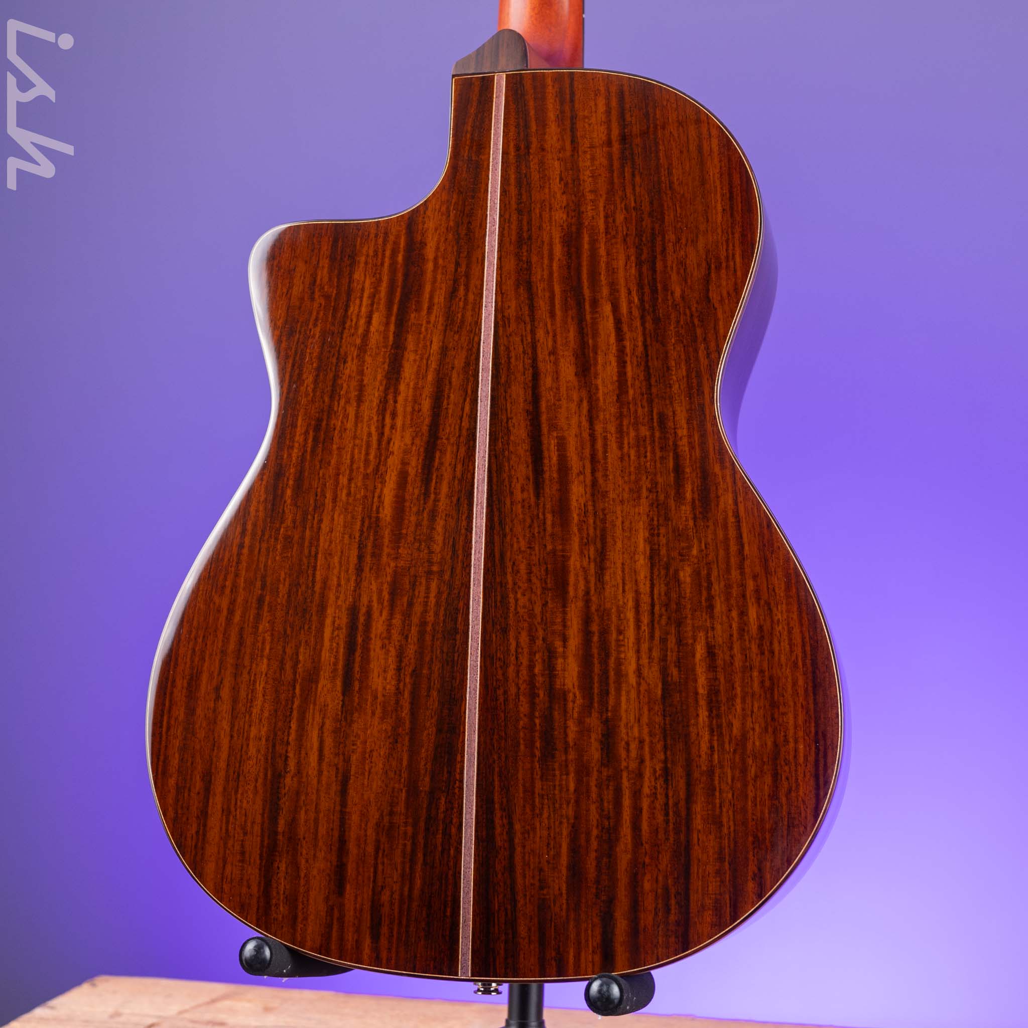 2011 Guild GN-5NAT - Image 11