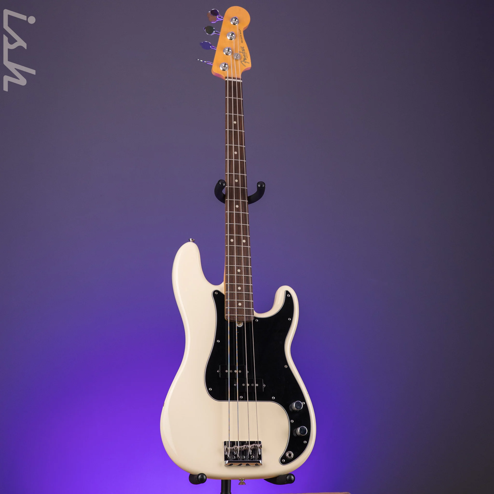 2015 Fender American Standard P Bass - Image 2