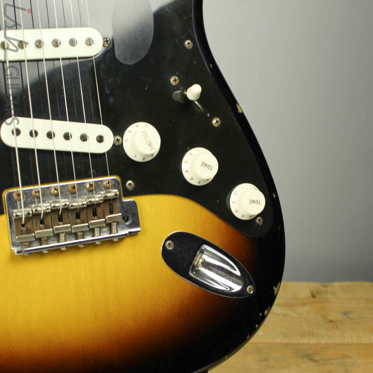 2015 Fender Strat Ancho Poblano Relic Custom Shop 2-Color Sunburst - Image 4