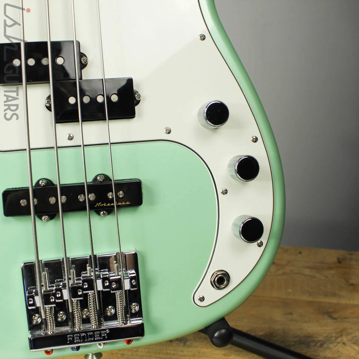 2017 Fender FSR PJ Bass Seafoam Pearl - Image 4