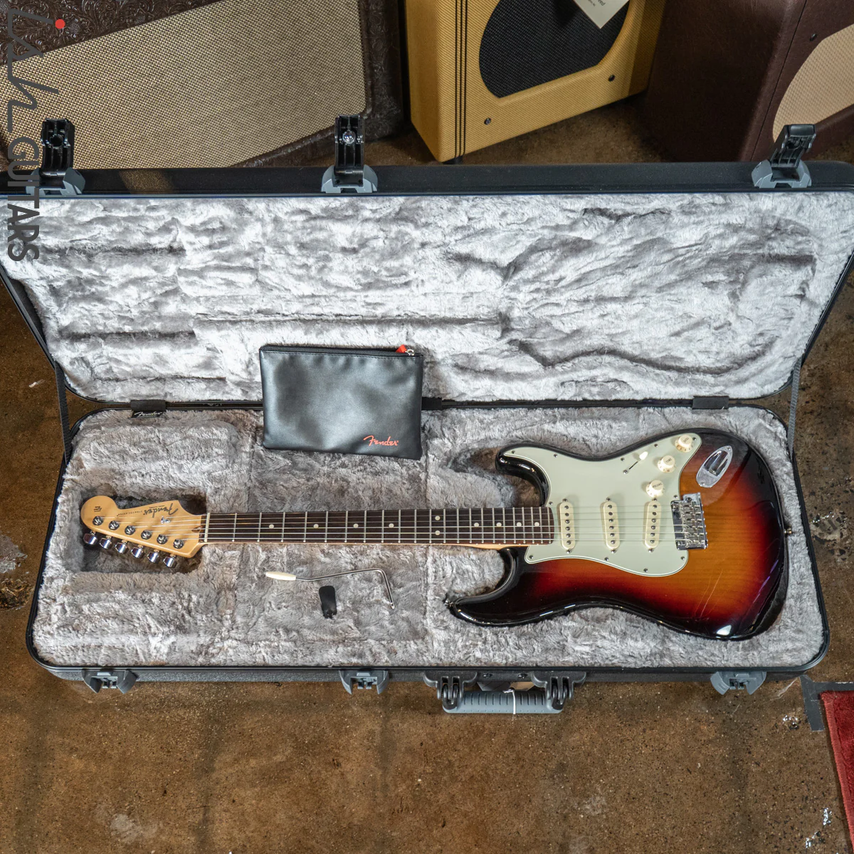 2018 Fender American Professional Stratocaster Burst - Image 16