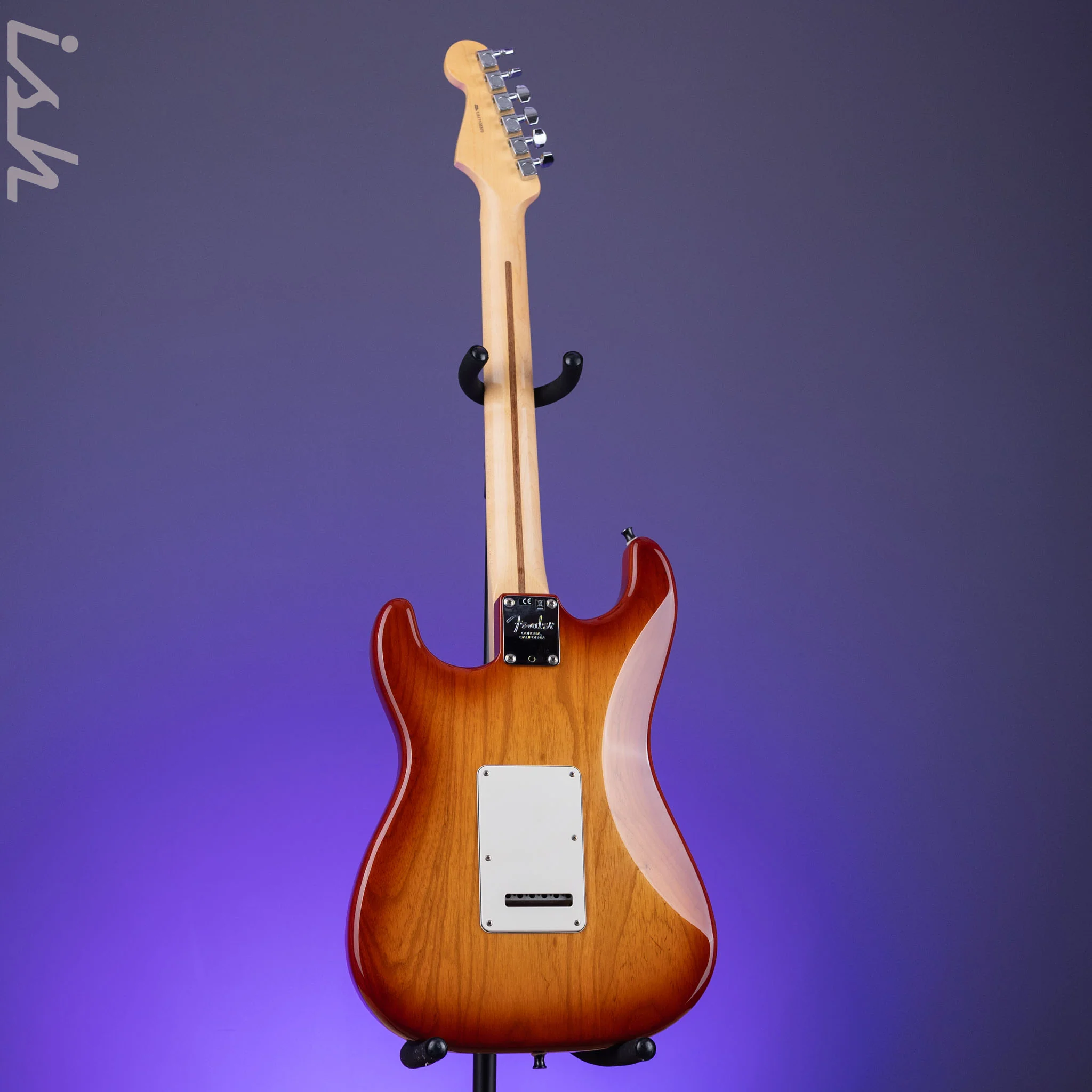 2018 Fender Stratocaster Professional Sienna Sunburst - Image 8