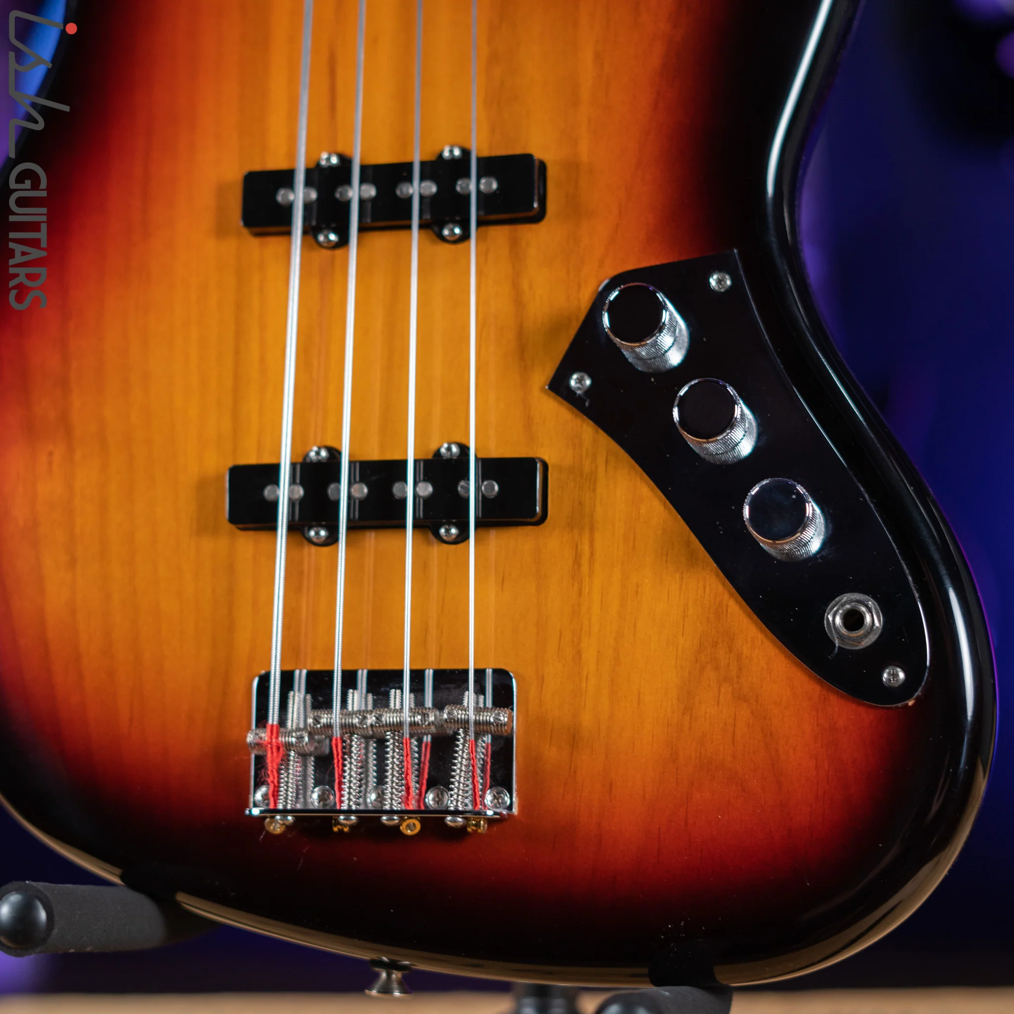 2018 Fender Tribute Series Jaco Pastorius 3-Color Sunburst - Image 4
