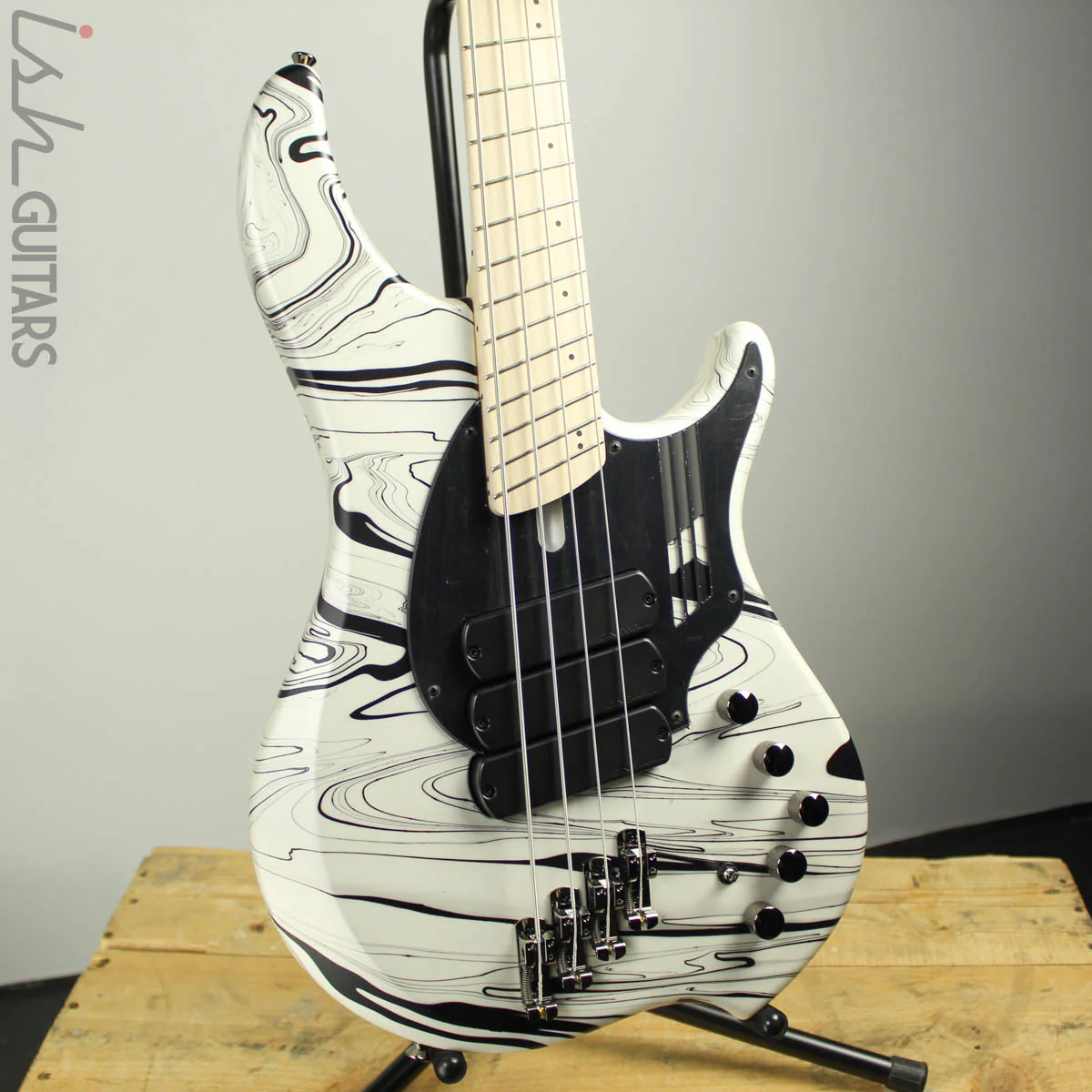 Dingwall NG3 4-String Ducati White Swirl B-Stock