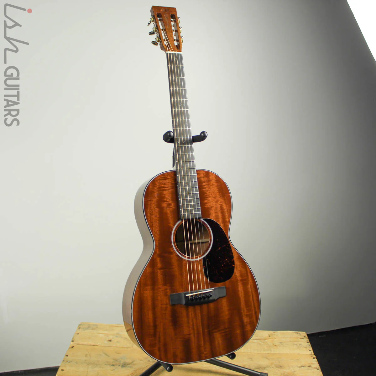 2019 Martin Custom Shop 00-17 12 Fret Flamed Mahogany Top (DEMO VIDEO) - Image 2