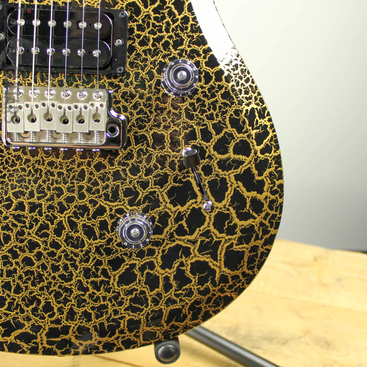 2019 PRS S2 Custom 24 Gold Crackle Custom Color - Image 3