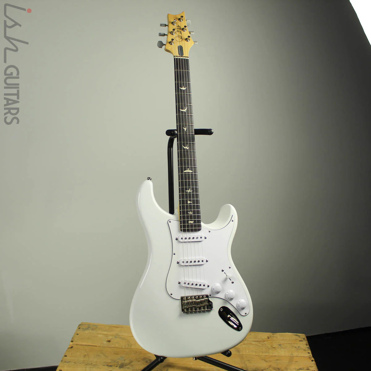 2019 Paul Reed Smith PRS Silver Sky Frost *WITH HARD CASE* - Image 2