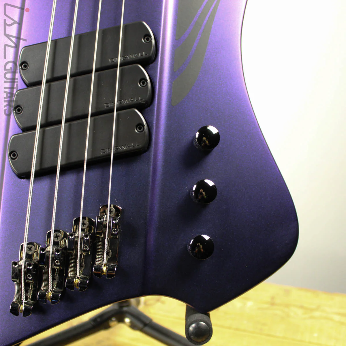 2020 Dingwall D-Roc Standard 4 String Blue to Purple - Image 3