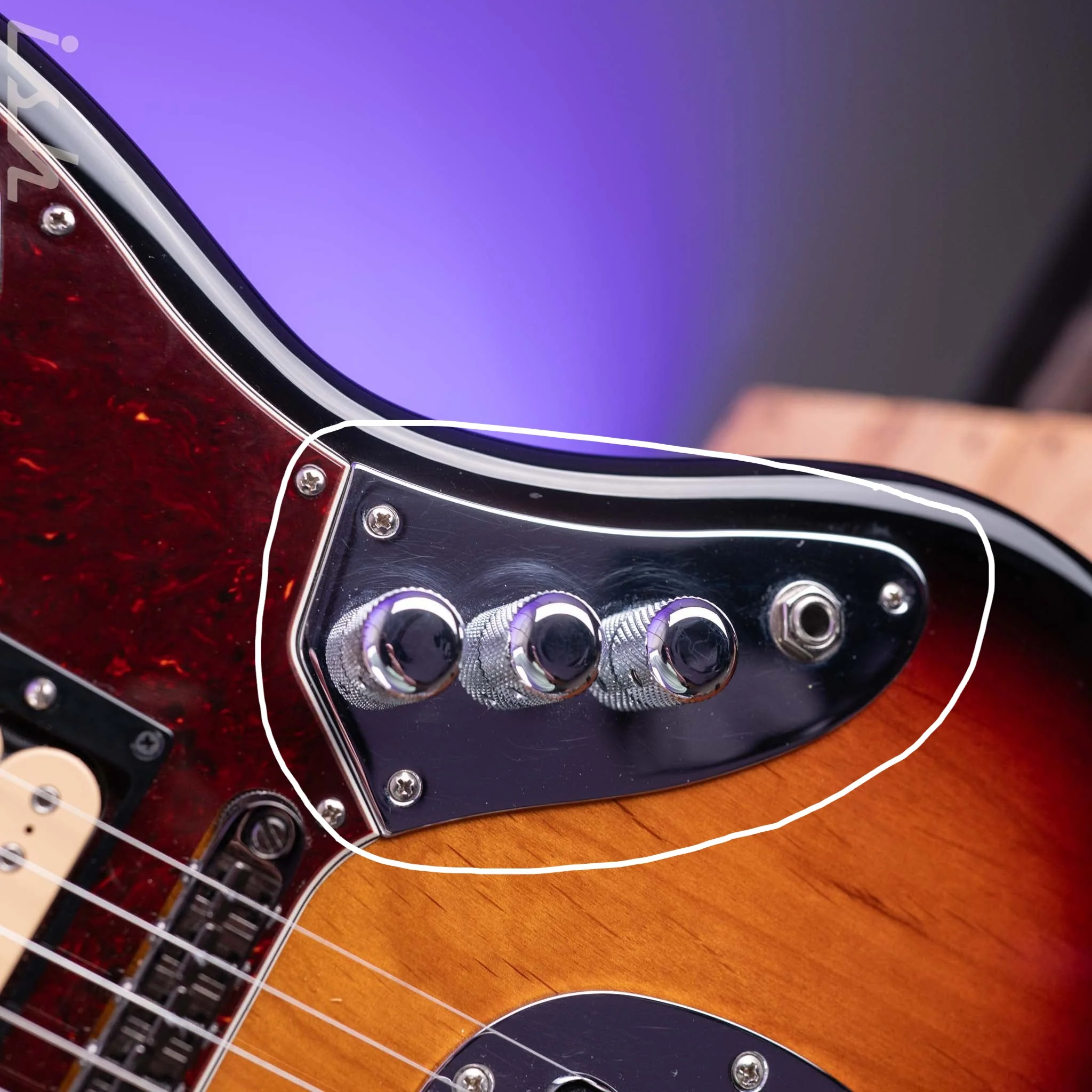 2020 Fender Kurt Cobain Signature NOS Jaguar 3-Color Sunburst - Image 6