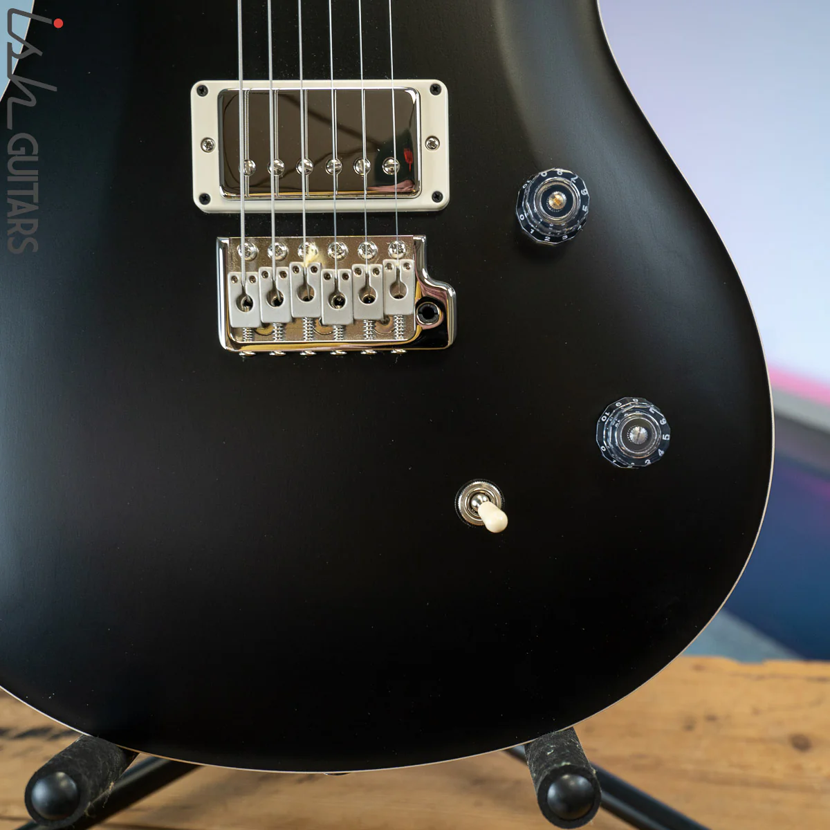 PRS CE 24 Satin Nitro 57/08 Ebony Fretboard Black - Image 4