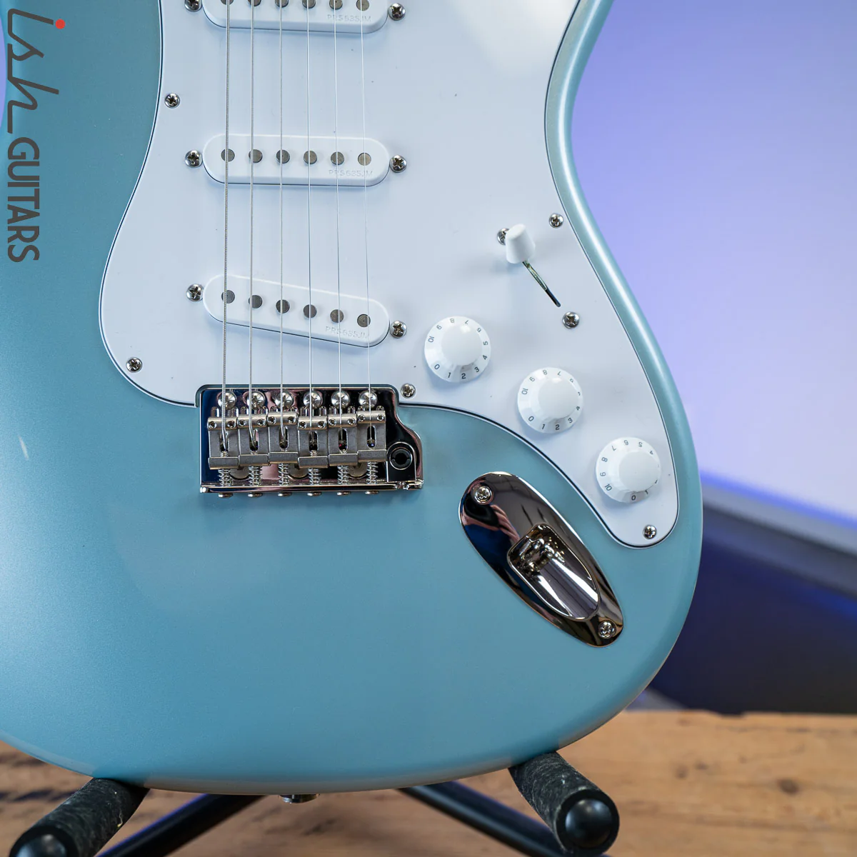 PRS Silver Polar Blue Maple Fretboard - Image 4