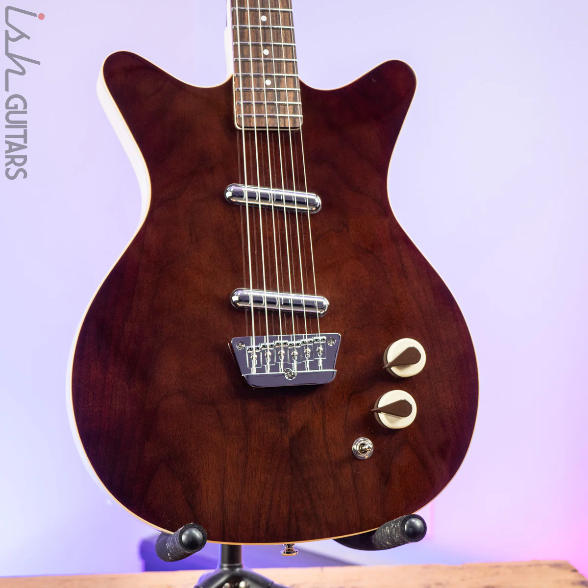 Danelectro '59 Divine Dark Walnut